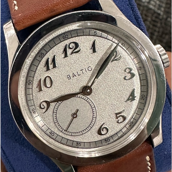 Baltic MR01 silver Roulette dial - Picture 5 of 10